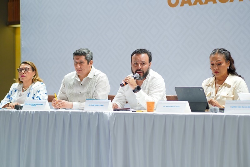 Jornada electoral en Oaxaca transcurre en paz y con orden