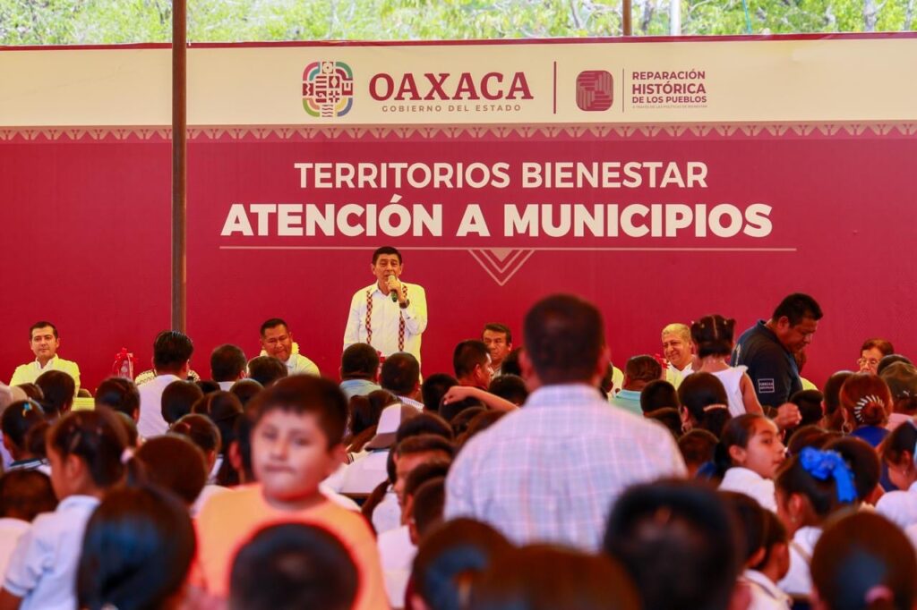 Llegan obras y programas para elevar la calidad de vida en Valles Centrales