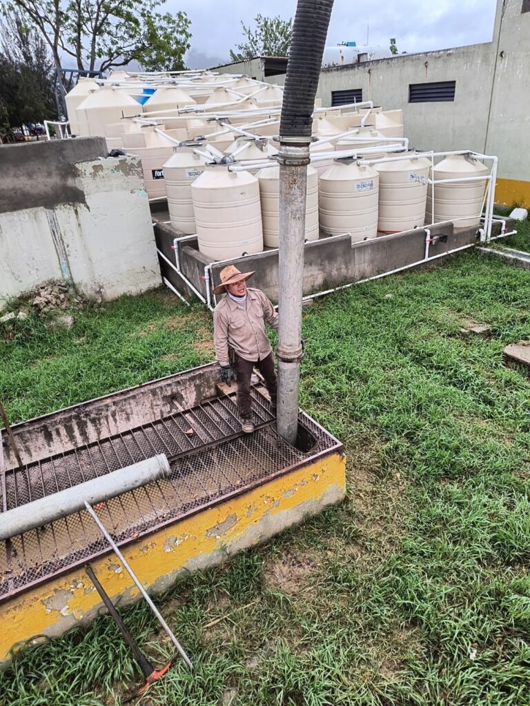 Coadyuva Soapa con la limpieza y desazolve del Hospital de la Niñez Oaxaqueña