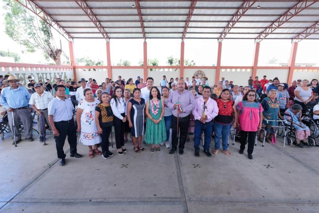 Más de 7 mil habitantes de Valles Centrales reciben su dotación alimentaria del DIF Oaxaca