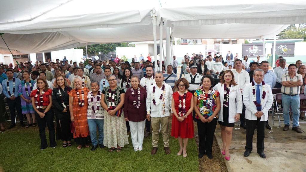 Inauguran Centro de Salud de la Villa de Zaachila