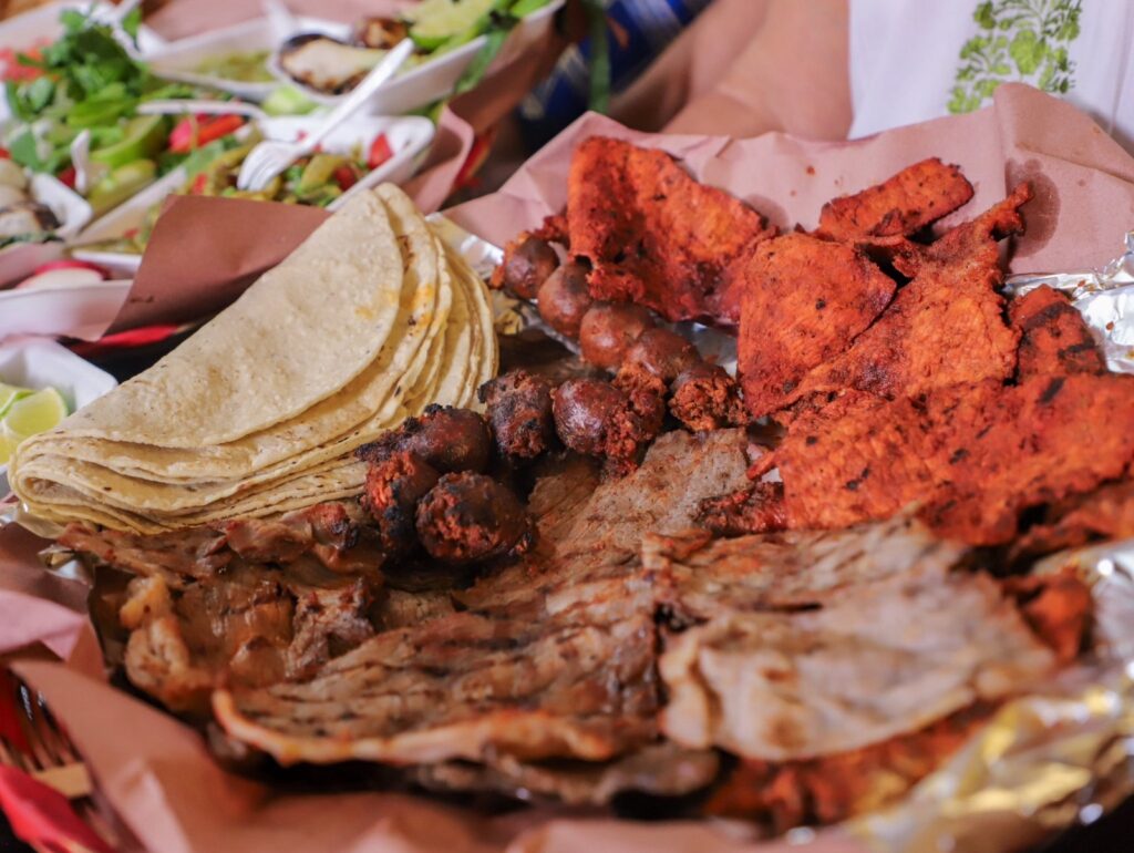 Desde el Mercado 20 de noviembre invitan a disfrutar de las actividades de Julio, Mes de la Guelaguetza