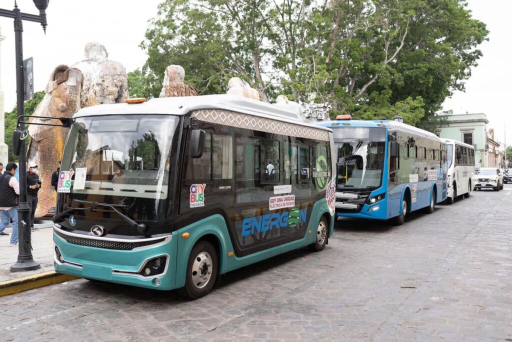 Comienza a circular la unidad eléctrica de prueba del CityBus por el Centro Histórico