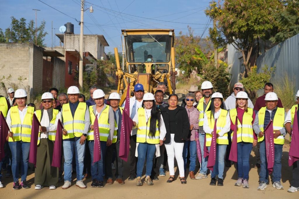 Continúa Nancy Benítez con el arranque de obras en colonias de Xoxocotlán